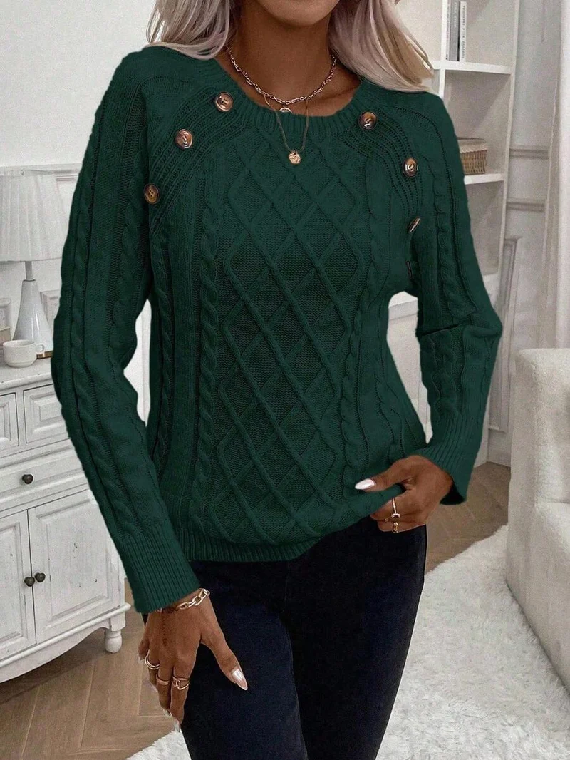 Clara – Pullover mit Knopfdetails und Zopfmuster