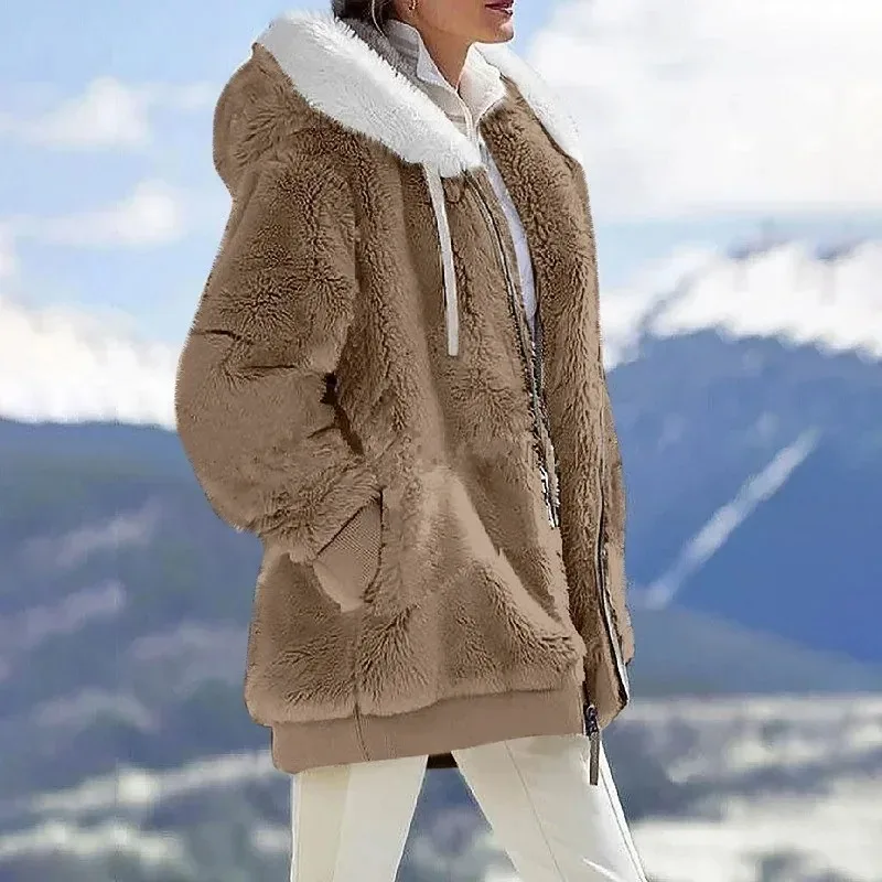 Andrea | Winterjacke mit Kapuze und Reißverschluss