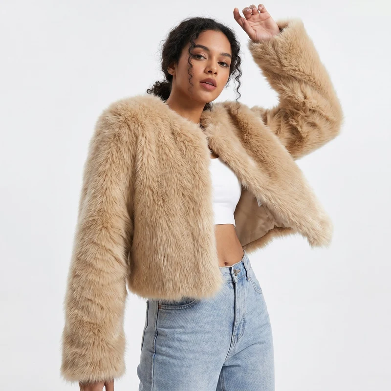Matilda | Damen Kurze Jacke aus Kunstfell für den Herbst