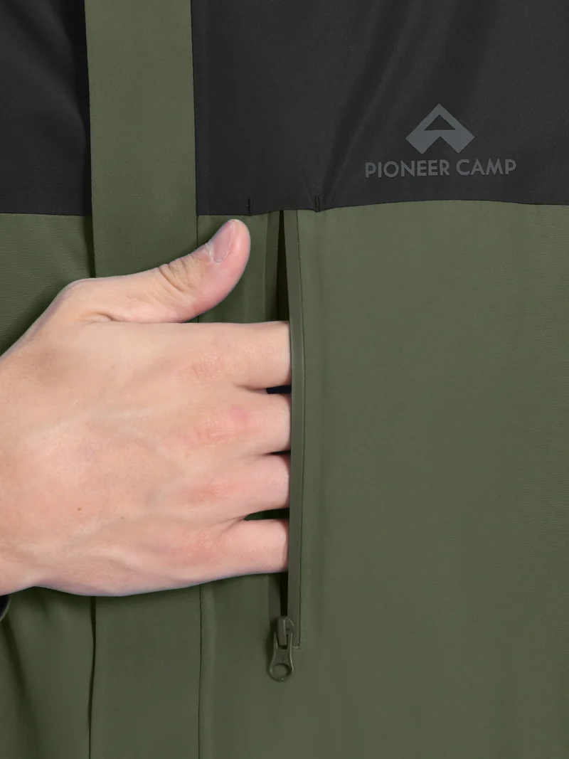 Men's 2L Waterproof Breathable Rain Jacket