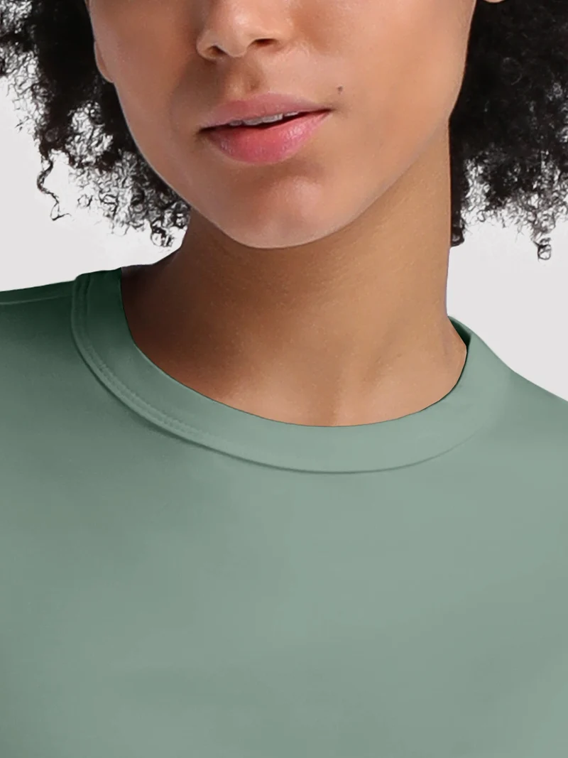 Women's Oversized Short Sleeve Crop Top