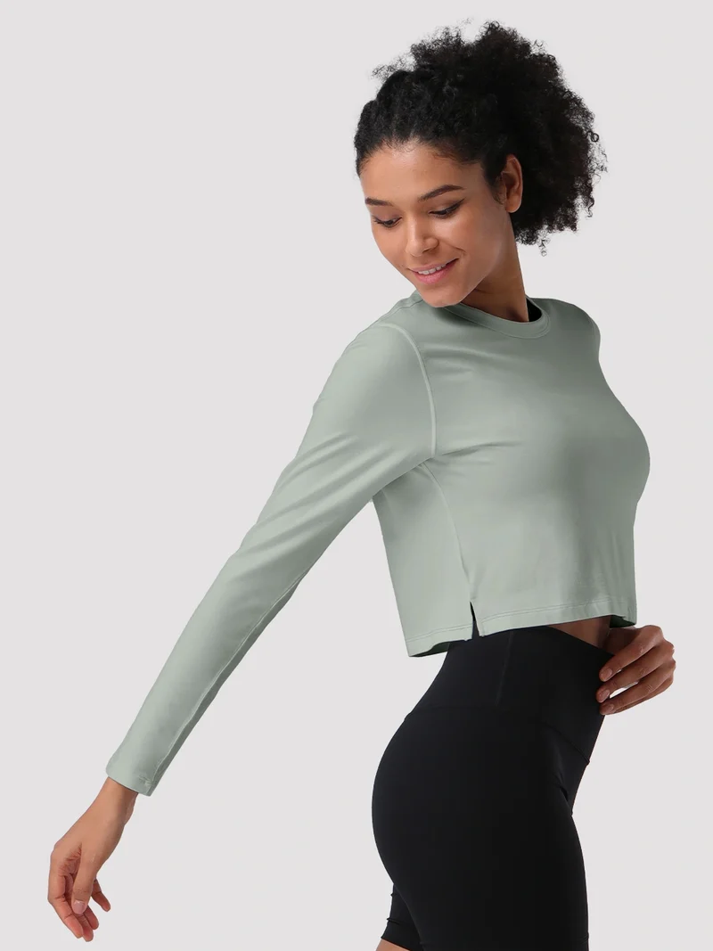 Women's Relaxed Cropped Long Sleeve Top