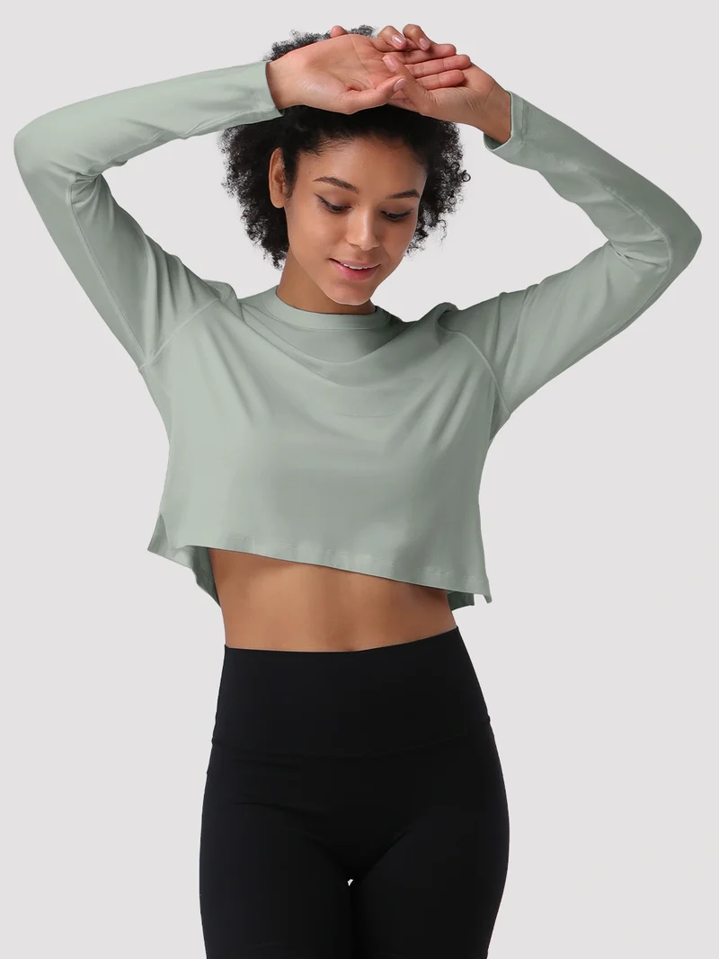 Women's Relaxed Cropped Long Sleeve Top