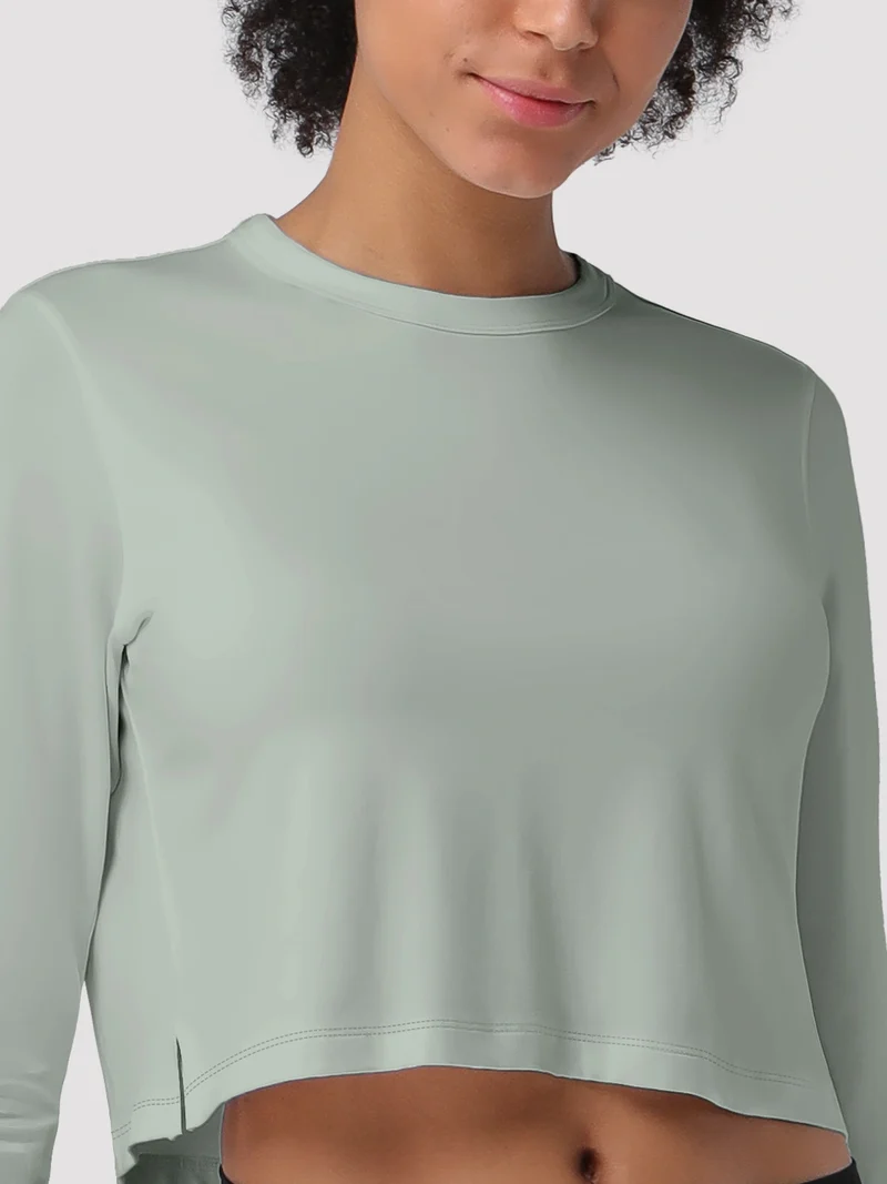 Women's Relaxed Cropped Long Sleeve Top