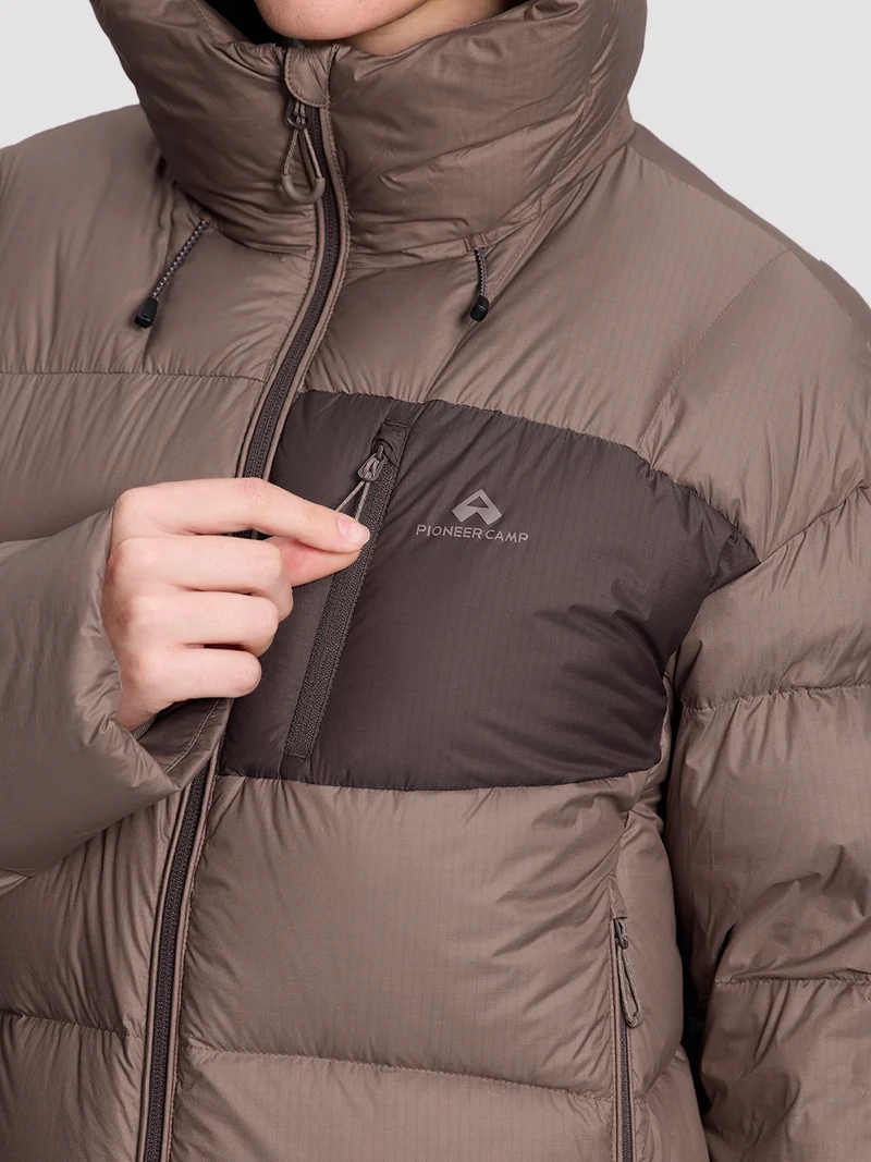 Women's Loose-Fit Cropped Color-Block Down Jacket