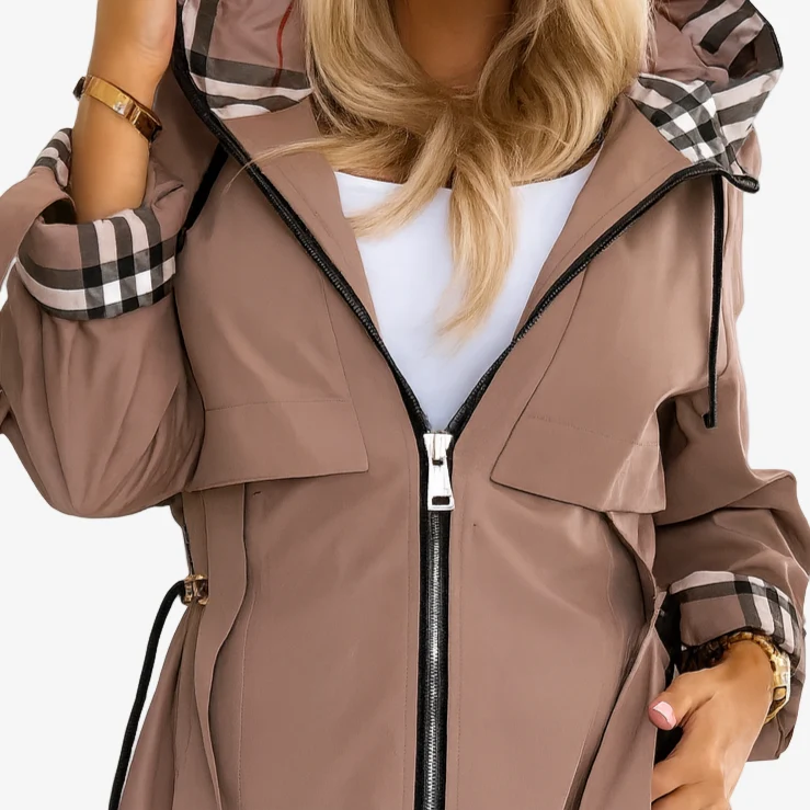 Theresa | Damen Zeitloser Trenchcoat mit Kapuze und Gürtel