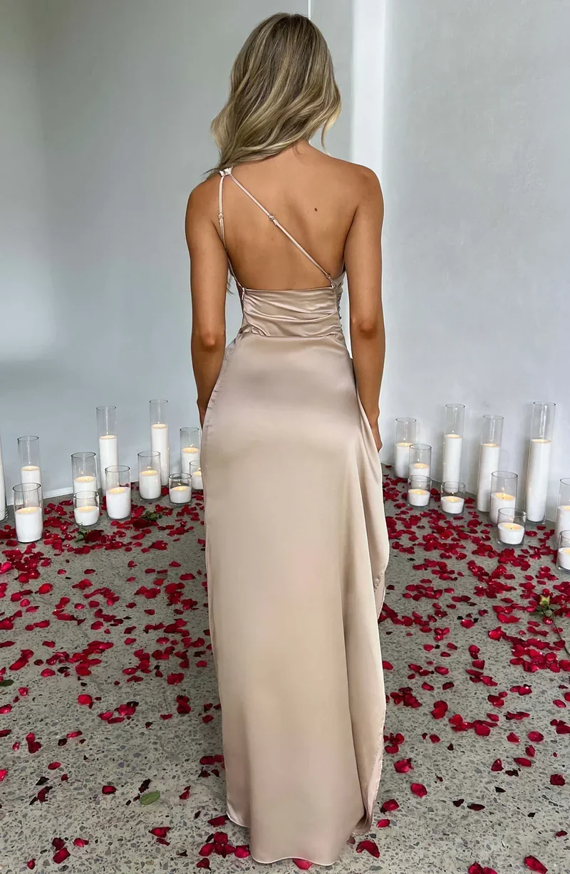 Emilia | Damen Elegantes Ein Schulter Ausschnitt Maxikleid