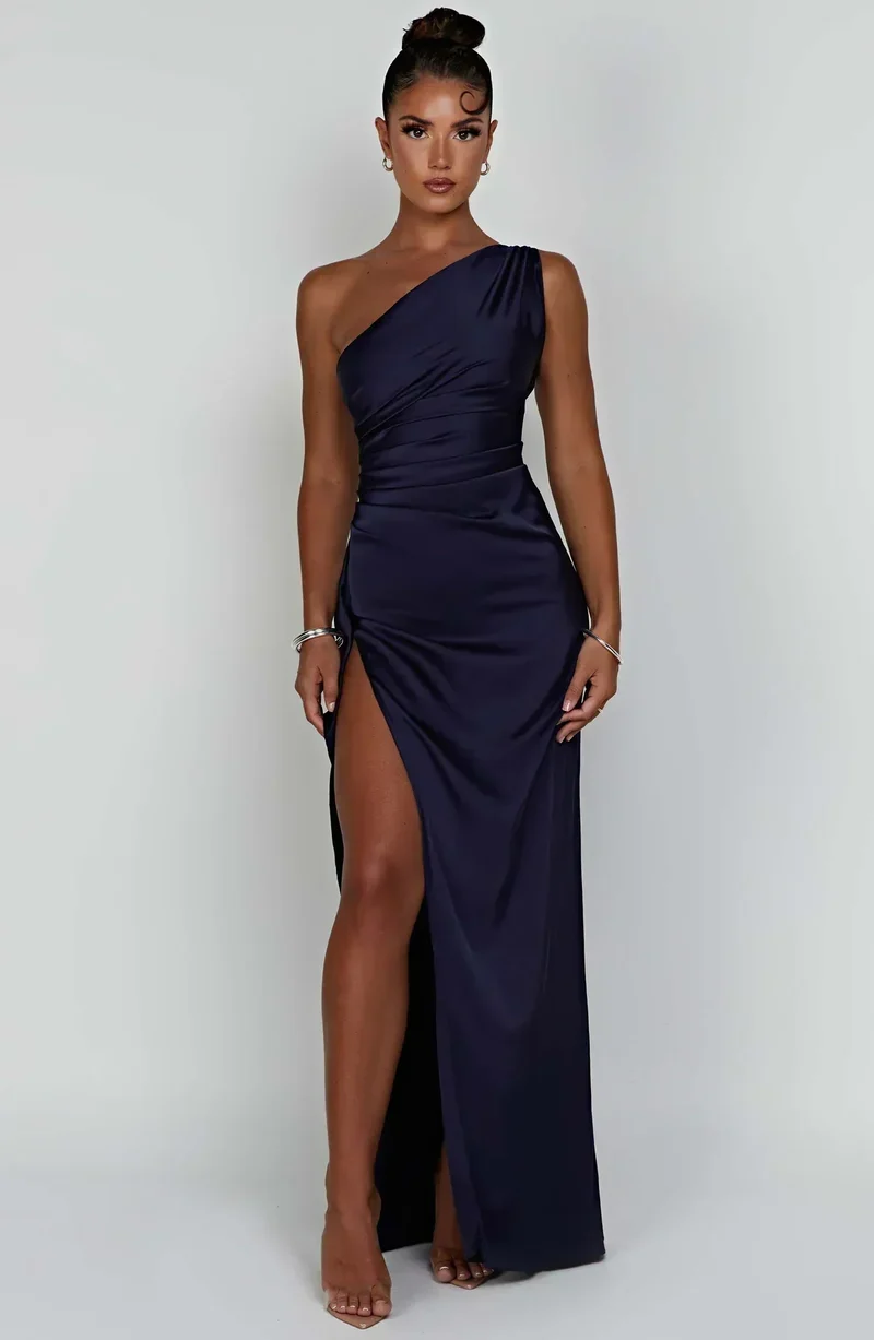 Emilia | Damen Elegantes Ein Schulter Ausschnitt Maxikleid