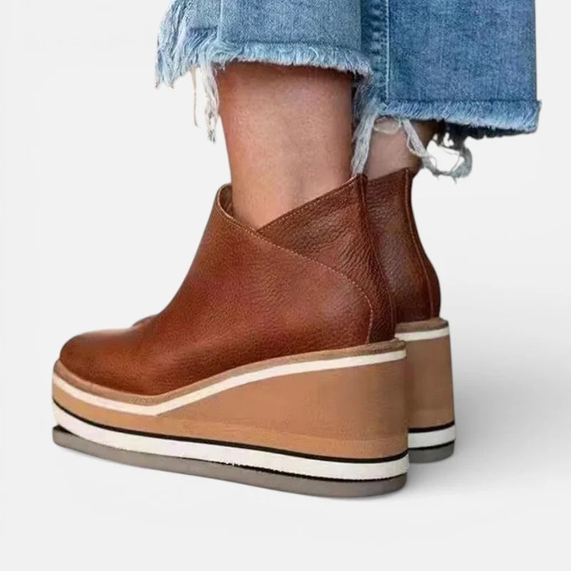 Orthopädische Damen Stiefeletten mit Keilsohle und runder Spitze