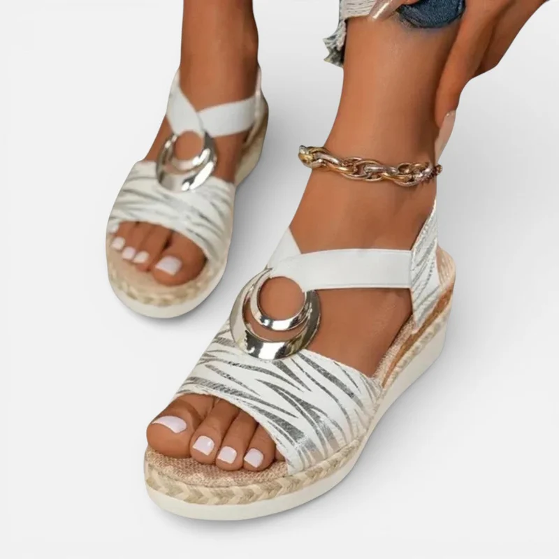 Orthopädische Damen Sandalen mit Keilsohle und Zierdetail