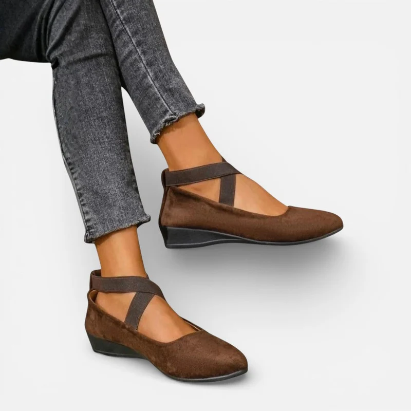 Orthopädische Damen Ballerinas mit Kreuzriemen und Keilsohle
