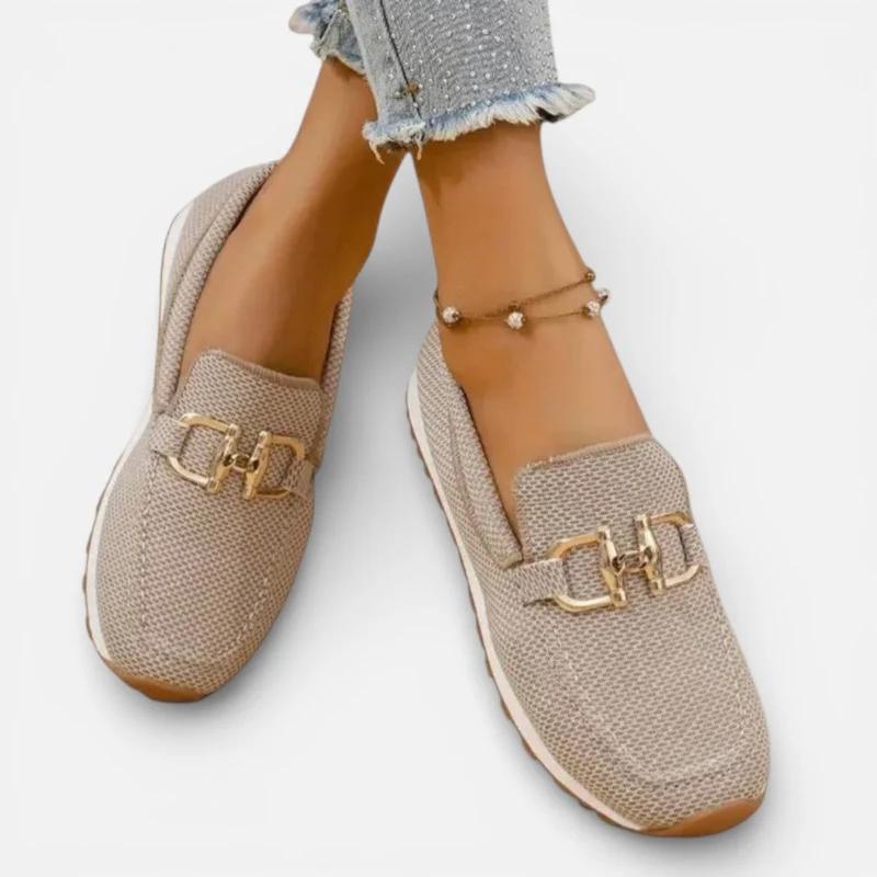 Orthopädische Damen Slipper aus Mesh mit dekorativer Schnalle