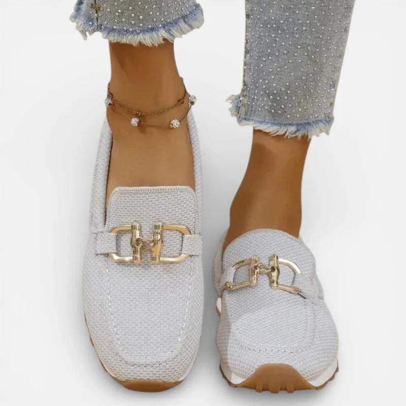 Orthopädische Damen Slipper aus Mesh mit dekorativer Schnalle