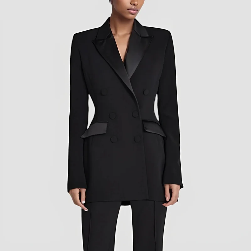 Blazer-Kleid mit doppelreihigem Design und Taschendetails