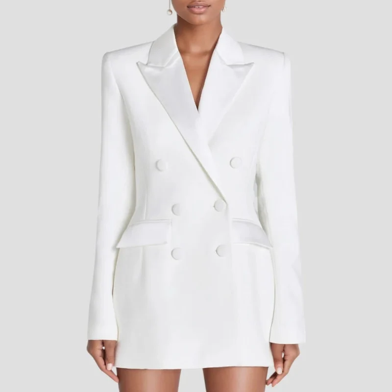 Blazer-Kleid mit doppelreihigem Design und Taschendetails