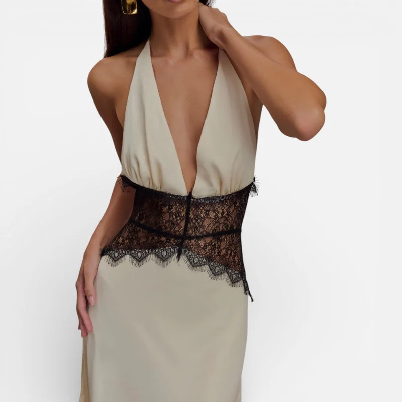 Langes Abendkleid mit Neckholder und Spitzenbund