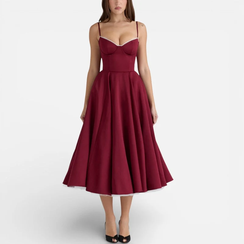 Midikleid mit Korsettoberteil und ausgestelltem Rock