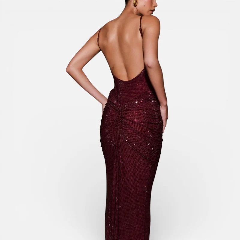 Langes Paillettenkleid mit schmalen Trägern und Rückenfrei