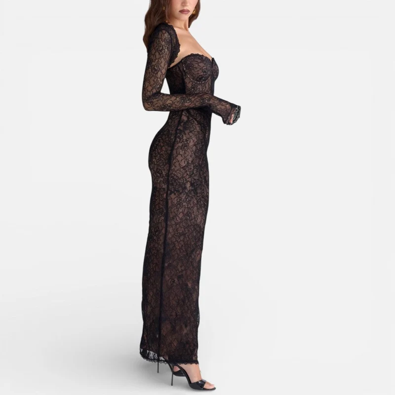 Langes Spitzenkleid mit langen Ärmeln