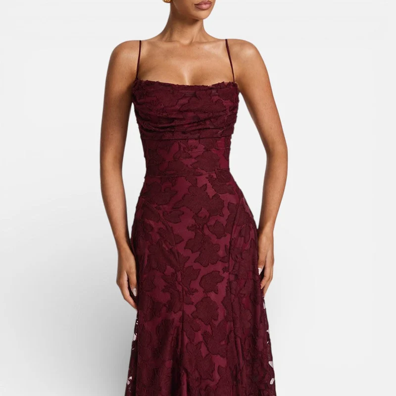 Damen Abendkleid lang aus Spitze mit Spaghettiträgern