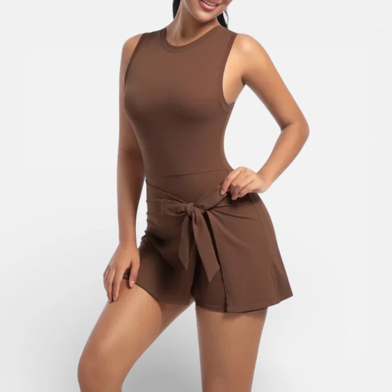 Damen Sportkleid mit integrierter Shorts und Bindetaille
