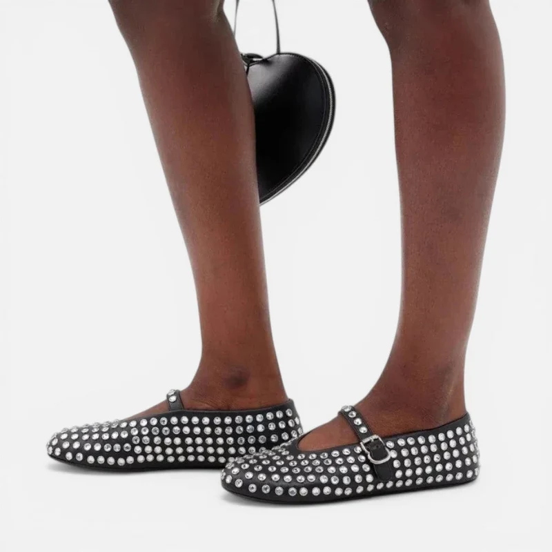 Ballerina Schuhe mit Nieten und Riemchen