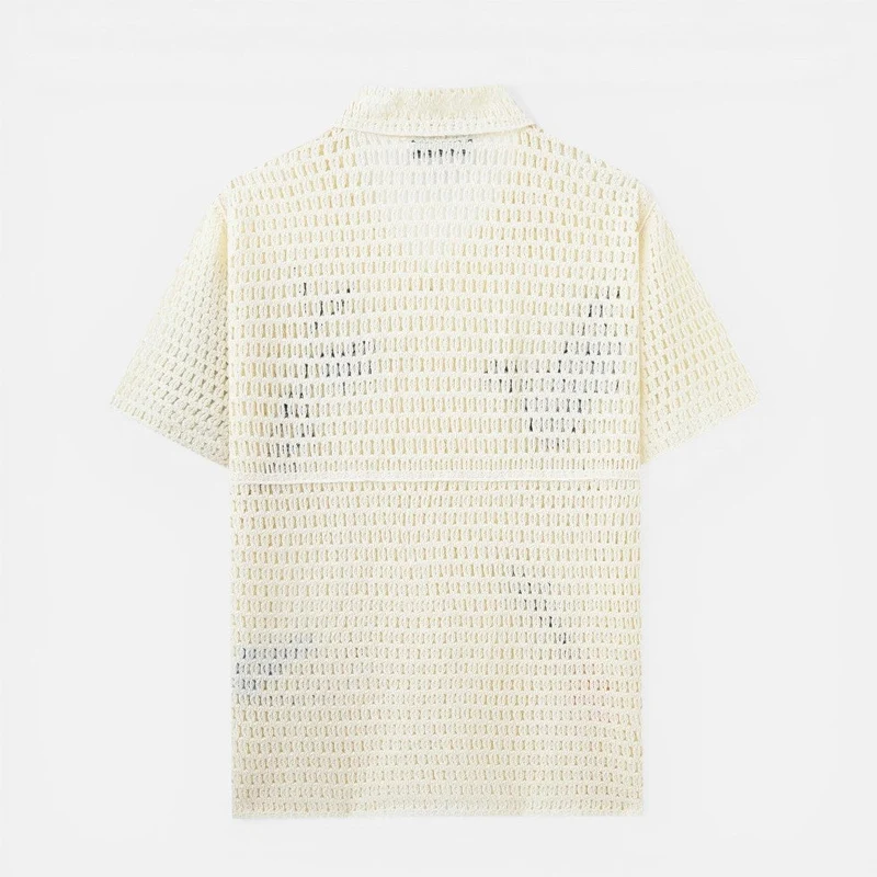 Herren Häkelshirt mit Stickerei und Knopfleiste