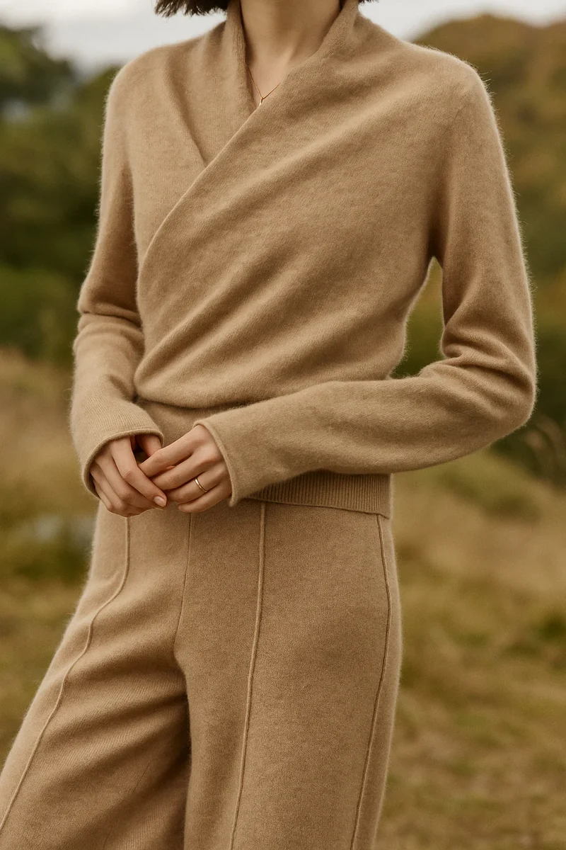 Kaschmir Wickelpullover mit V-Ausschnitt