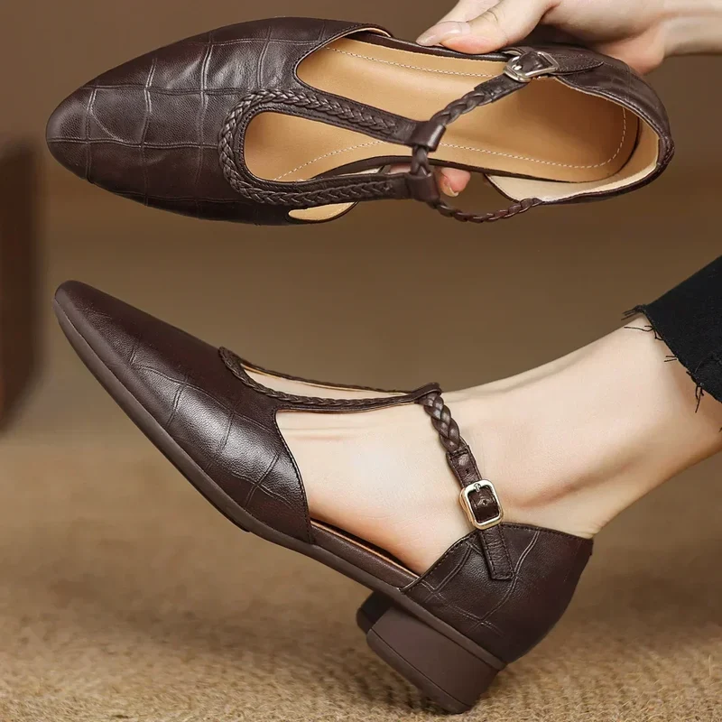 Astrid – Klassischer Lederschuh mit geflochtenem T-Riemen