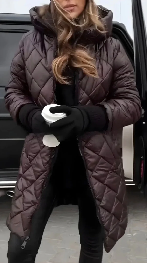 Clara – Gesteppter Mantel mit Kapuze für perfekte Wärme und Eleganz im Winter