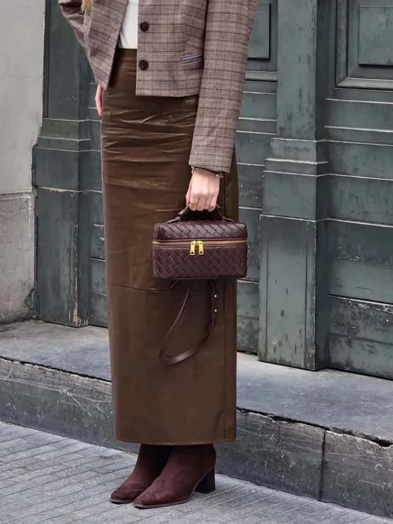 Julia | Strukturierte, glänzende Tasche aus gewebtem Material