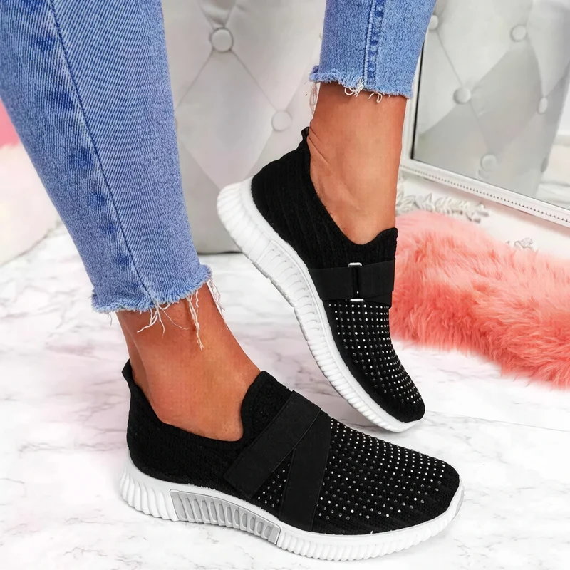 Kinsley - Slip-On Schuhe mit Kristallverzierungen