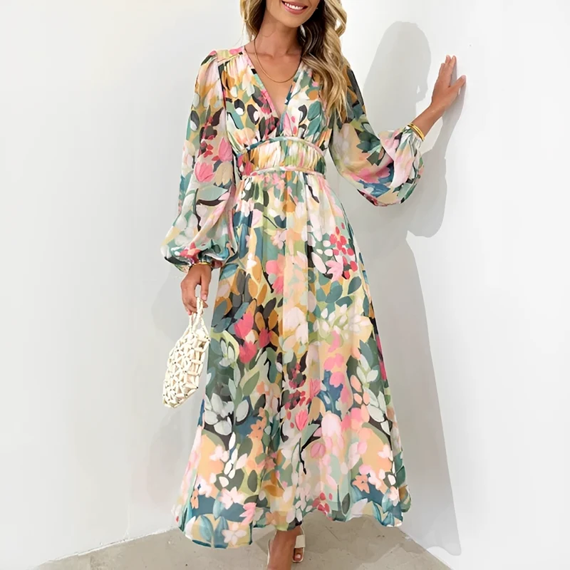 Kiara - Elegantes und Fließendes Langarmkleid