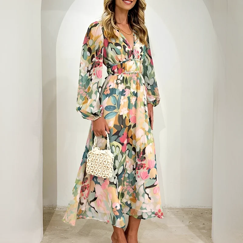 Kiara - Elegantes und Fließendes Langarmkleid
