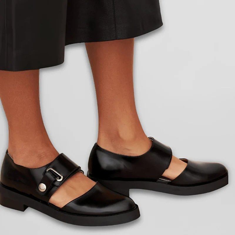 Mya - Komfortable Schuhe mit Riemen und kleinem Absatz